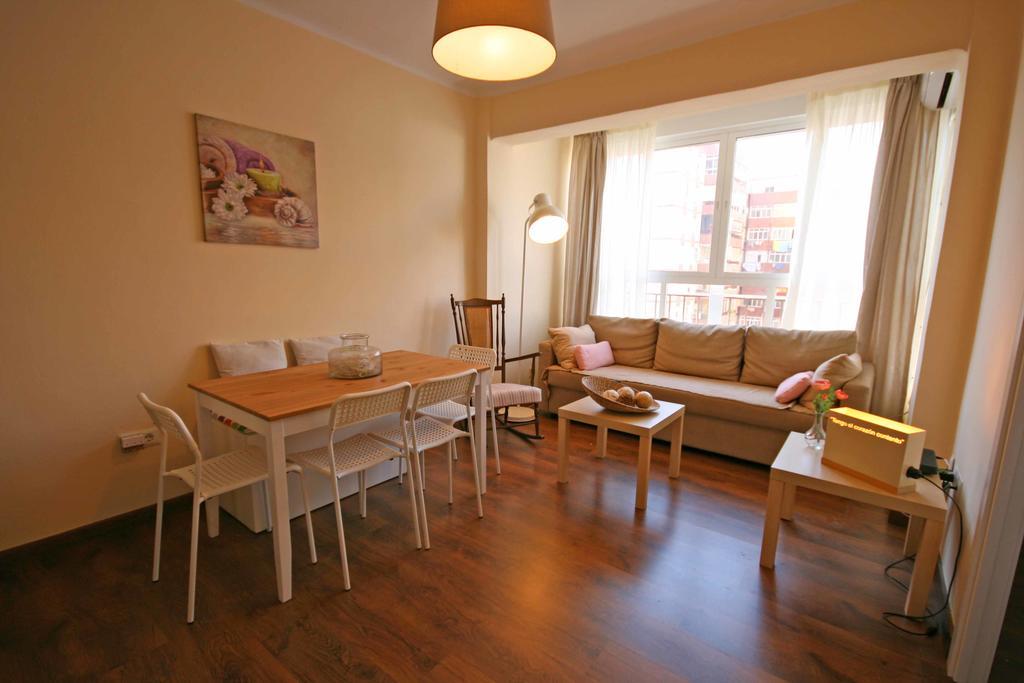 Acosta Apartment Malaga Ngoại thất bức ảnh